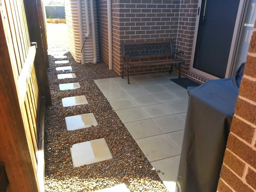 DMR Garden Services | park | Parry Way, Glenmore Park NSW 2745, Australia | 0432210762 OR +61 432 210 762