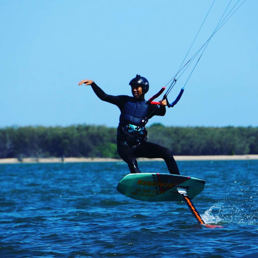 Gold Coast Kitesurfing | school | 14-20 Kavieng Cres, Runaway Bay QLD 4216, Australia | 0416304832 OR +61 416 304 832