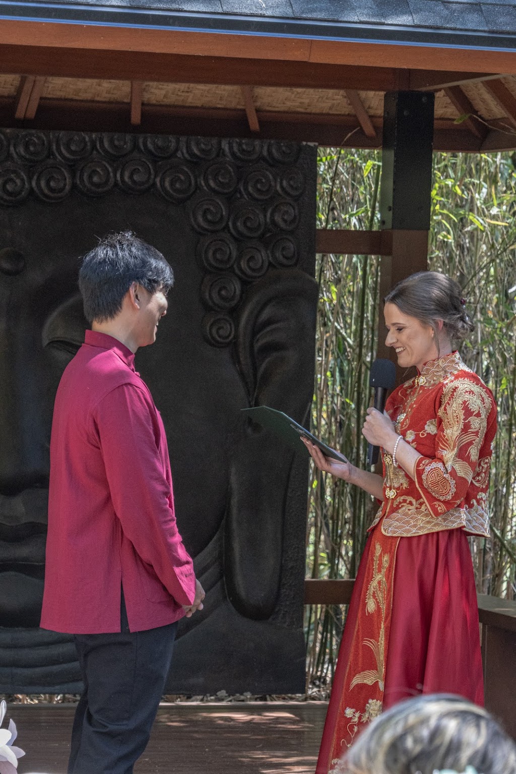 Groovy Kind of Love Celebrant | Brennan Rd, Hampton QLD 4352, Australia | Phone: 0427 260 867