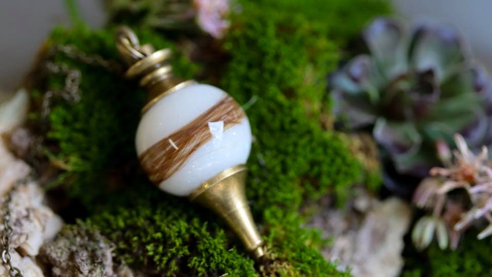 Breastmilk Jewellery | 16 Raglan St, Miners Rest VIC 3352, Australia | Phone: 0497 265 396