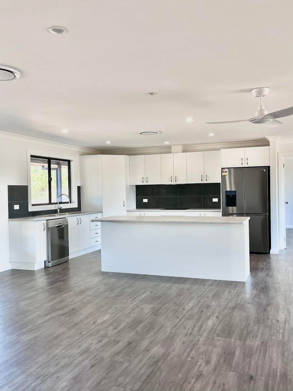 Country Mile Homes | 9 Nancy Bird Walton Dr, Narromine NSW 2821, Australia | Phone: 0457 164 612