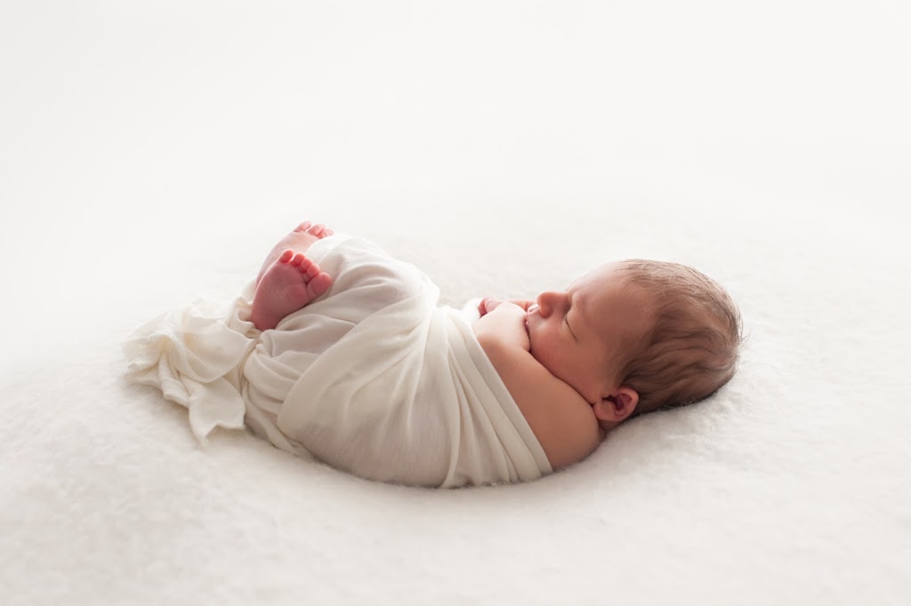 Lynn Roberts Baby Photography | Central Coast & North Sydney, Holgate NSW 2250, Australia | Phone: 0400 792 861