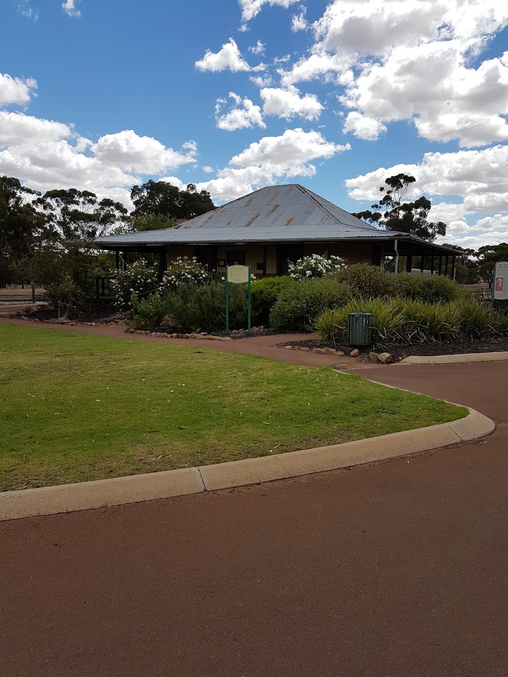 Wickepin Community Resource Centre | 24 Wogolin Rd, Wickepin WA 6370, Australia | Phone: (08) 9888 1500