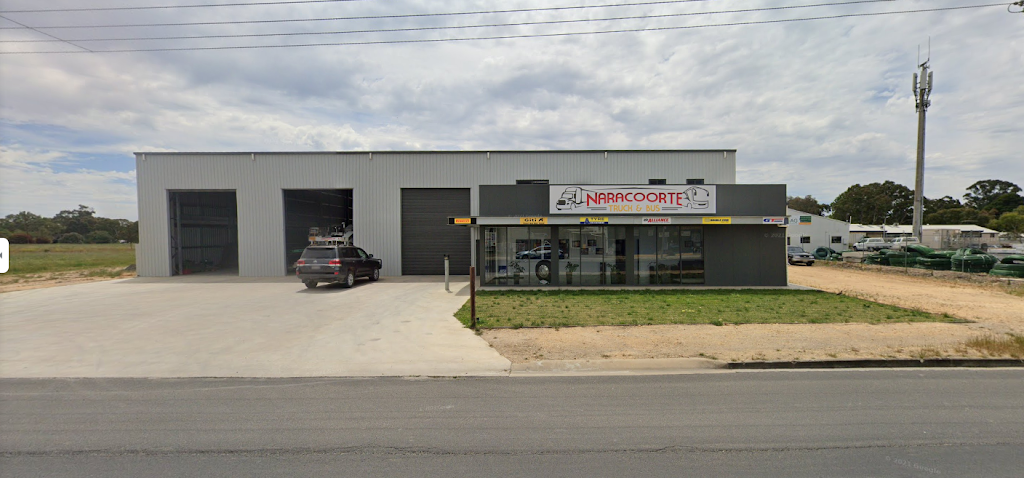 Naracoorte Truck & Bus Service | car repair | 43-45 Smith St, Naracoorte SA 5271, Australia | 0887620007 OR +61 8 8762 0007