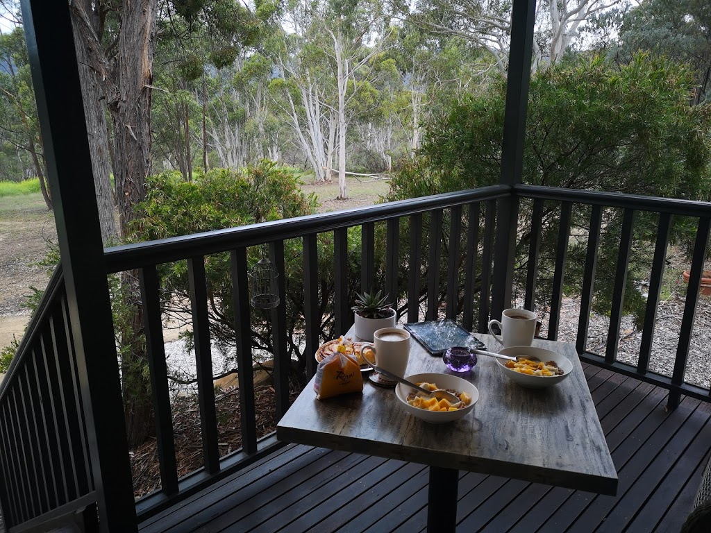 Secret Valley Escape | lodging | Goannamanna, 548 Blackheath Creek Rd, Kanimbla NSW 2790, Australia | 0247871967 OR +61 2 4787 1967