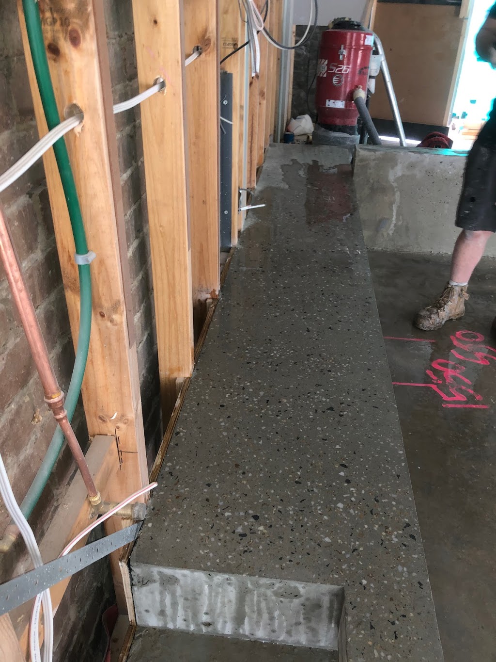 Independent concrete solutions : Polishing & Grinding | general contractor | 15 Darraweit Valley Rd, Darraweit Guim VIC 3756, Australia | 0460707398 OR +61 460 707 398