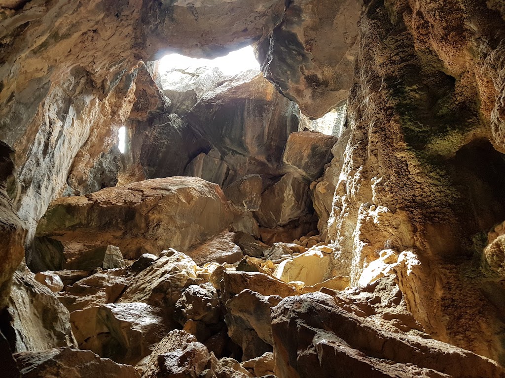 Donna Cave | tourist attraction | Chillagoe QLD 4871, Australia | 0740947111 OR +61 7 4094 7111