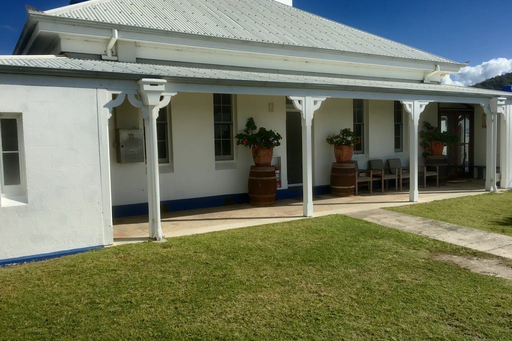 Smoky Cape Lighthouse Keepers Cottages | lodging | Lighthouse Rd, Arakoon NSW 2431, Australia | 0265666168 OR +61 2 6566 6168