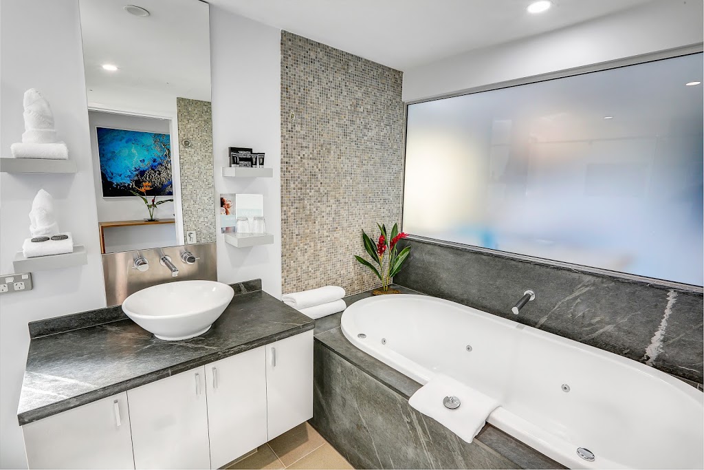 Cairns Beach Apartments | lodging | 26 Veivers Rd, Palm Cove QLD 4879, Australia | 0740591144 OR +61 7 4059 1144