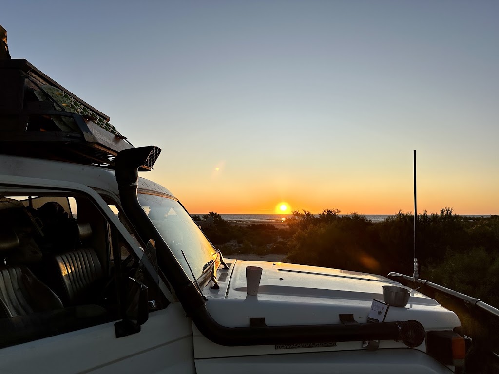 Gladstone Bay Campground | N W Coastal Hwy Turn off opposite Yaringa Station, Wooramel WA 6530, Australia | Phone: (08) 9942 5952