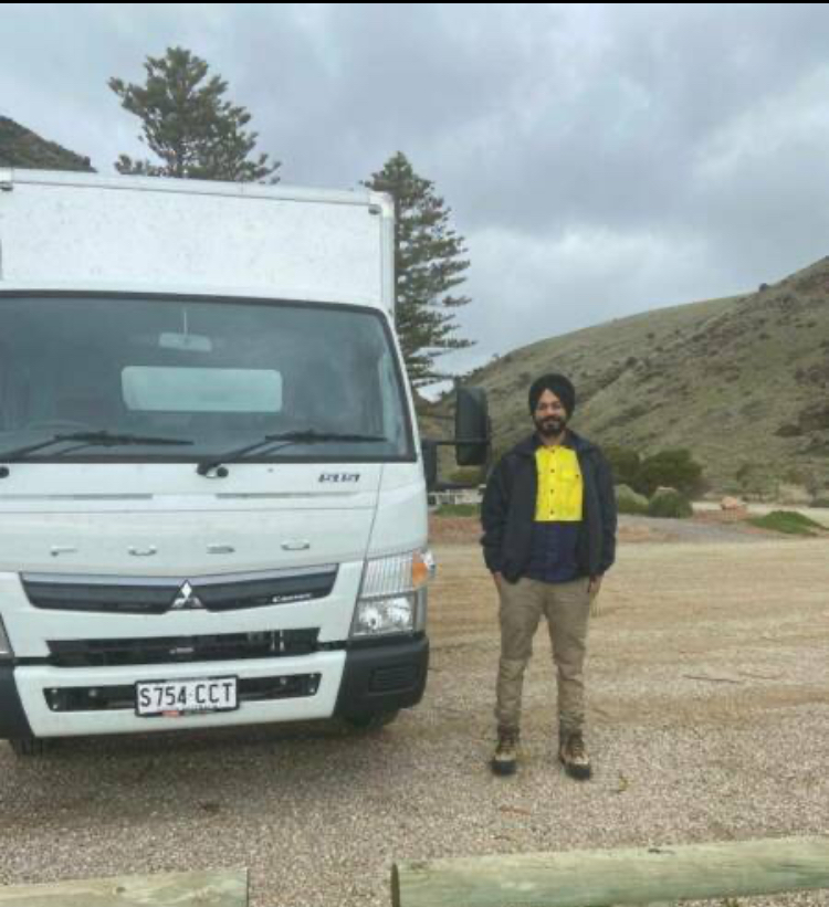 The Handy Trucks Modbury | moving company | 177 Kelly Rd, Modbury North SA 5092, Australia | 0452385330 OR +61 452 385 330