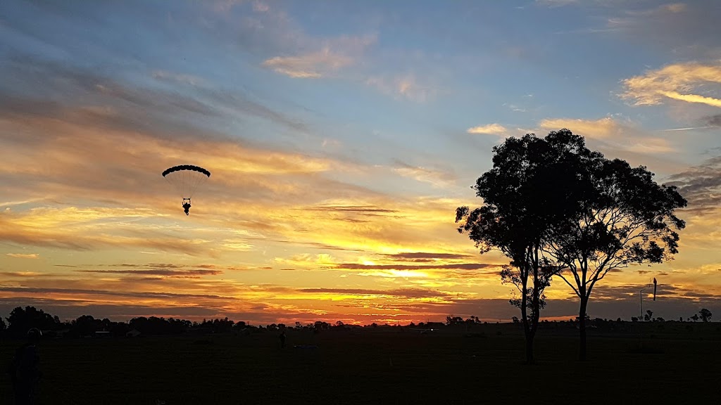 Skydive Elderslie - Newcastle Sport Parachute Club |  | 690c Moores Ln, Elderslie NSW 2335, Australia | 0249381040 OR +61 2 4938 1040