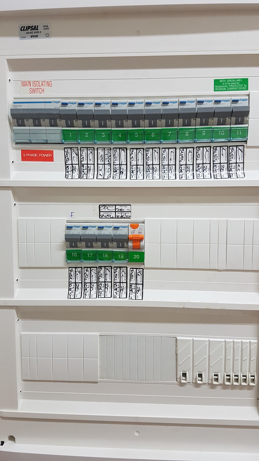 idb electrical | 44 Jellat Way, Kalaru NSW 2550, Australia | Phone: 0407 022 527