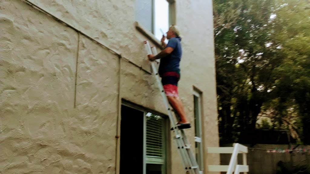 Bond Cleaners, Builders Cleaning, Window Cleaner | 1/6 Sobraon St, Sunrise Beach QLD 4567, Australia | Phone: 0434 272 901