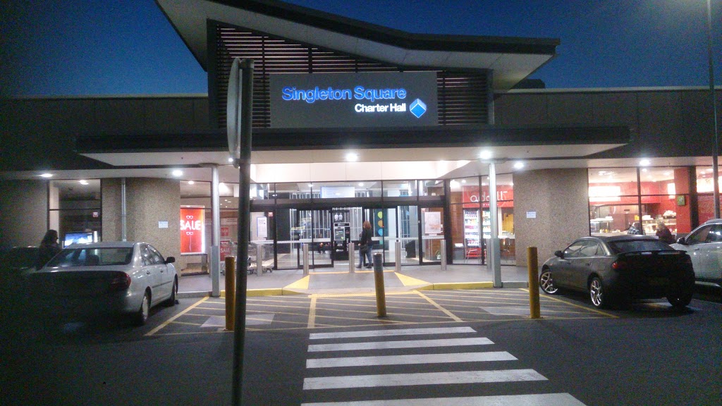 Woolworths Singleton | supermarket | 1 Gowrie St, Singleton NSW 2330, Australia | 0265726002 OR +61 2 6572 6002
