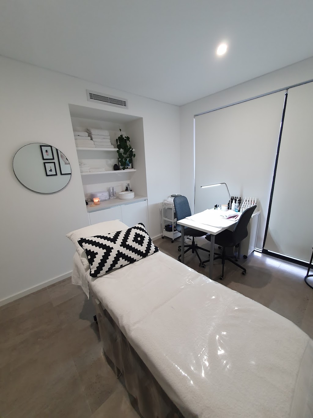 Pure Beauty by Paige | Lullworth Terrace, North Coogee WA 6163, Australia | Phone: 0410 698 298