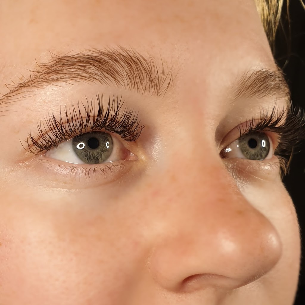 That Lashed Life | Oakhill Cres, Colebee NSW 2761, Australia | Phone: 0477 715 353