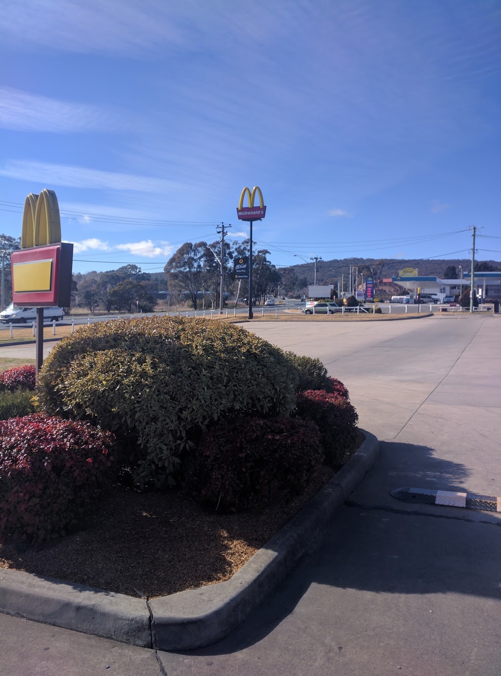 Goulburn Gateway Service Station | gas station | Hume Highway, Common St, Goulburn NSW 2580, Australia | 0248219811 OR +61 2 4821 9811