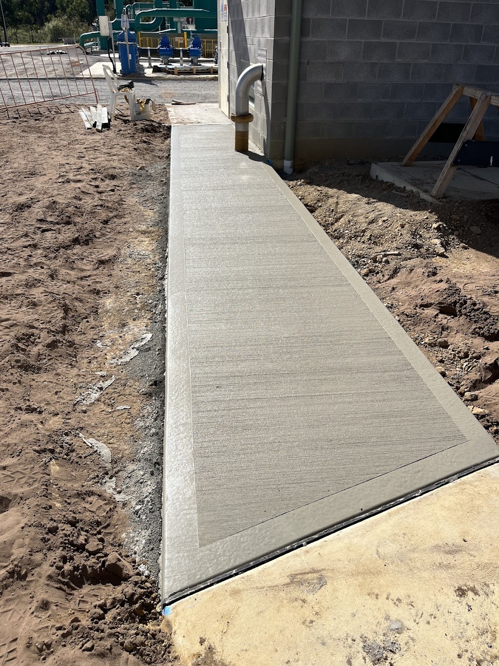 Harros concreting and resurfacing | Wilson Dr, Hill Top NSW 2575, Australia | Phone: 0403 415 431
