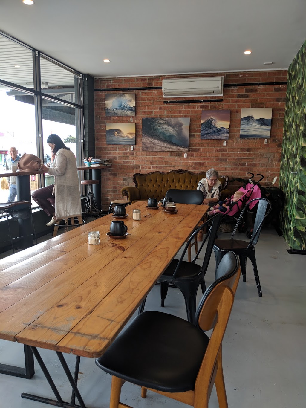 Phillip Island Coffee Co | 1/29 Thompson Ave, Cowes VIC 3922, Australia | Phone: 0438 755 798