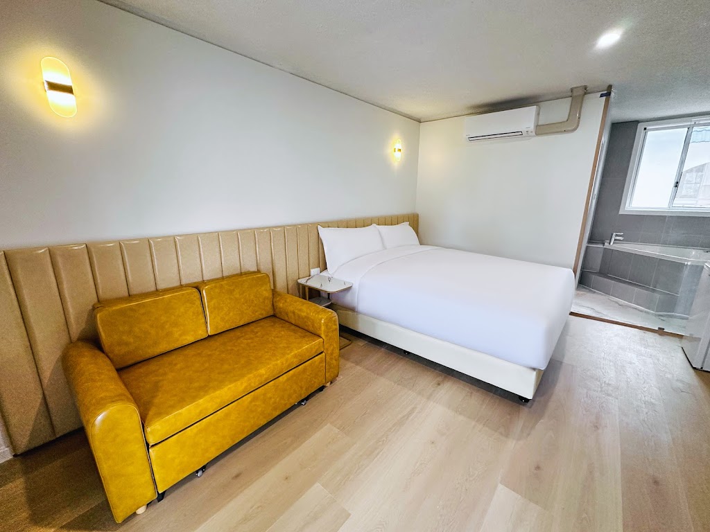 Venus Resort | 309A The Entrance Rd, Long Jetty NSW 2261, Australia | Phone: 0493 986 313