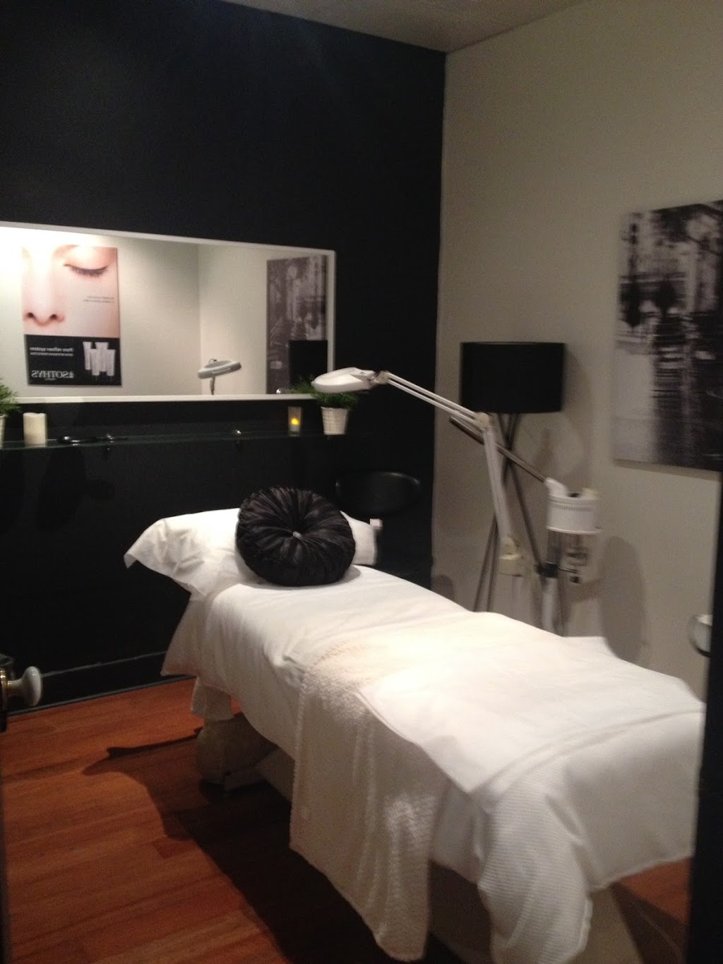 Belle Femme Day Spa | 1/77 John St, The Oaks NSW 2570, Australia | Phone: (02) 4657 1911