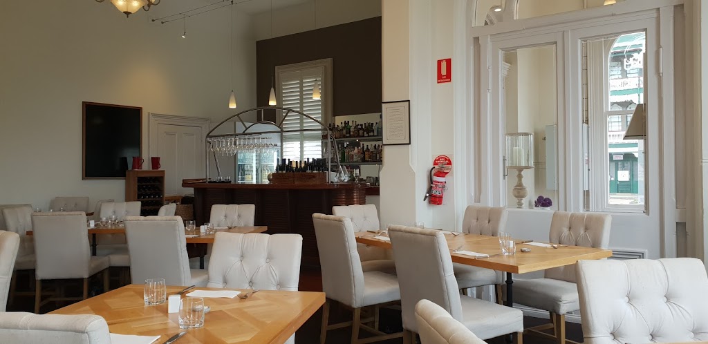 Clock by the Bay | restaurant | 1 Cliff St, Portland VIC 3305, Australia | 0355211254 OR +61 3 5521 1254