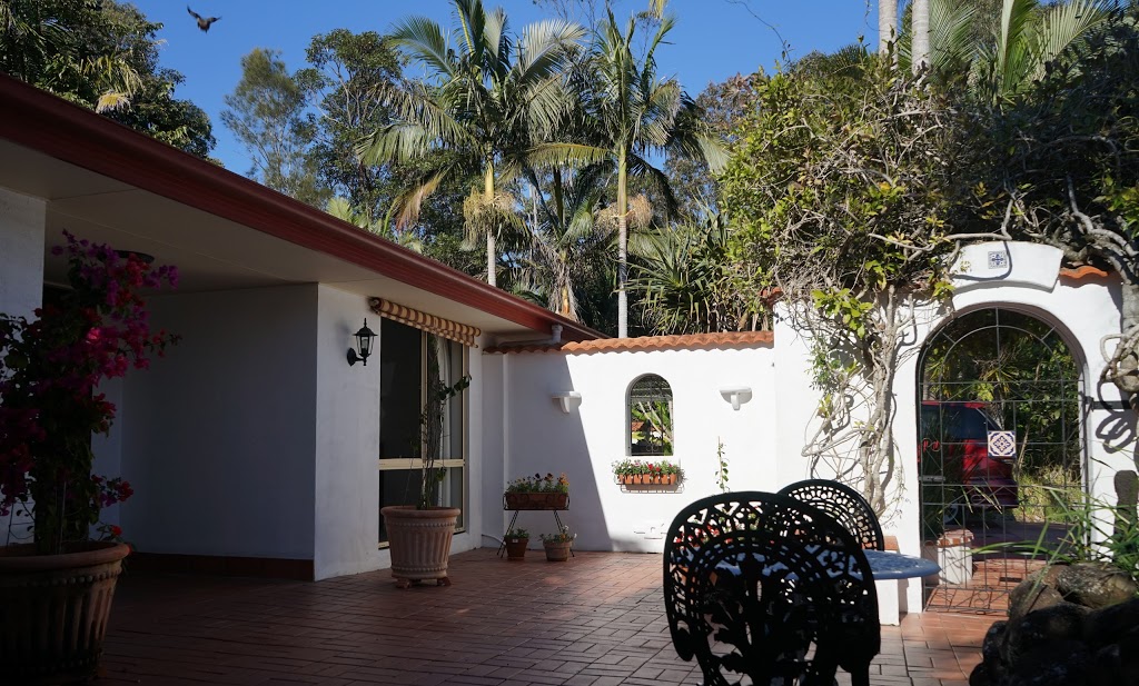 Villa De Santa Rosa | lodging | 97 Shara Blvd, Ocean Shores NSW 2483, Australia | 0266805414 OR +61 2 6680 5414