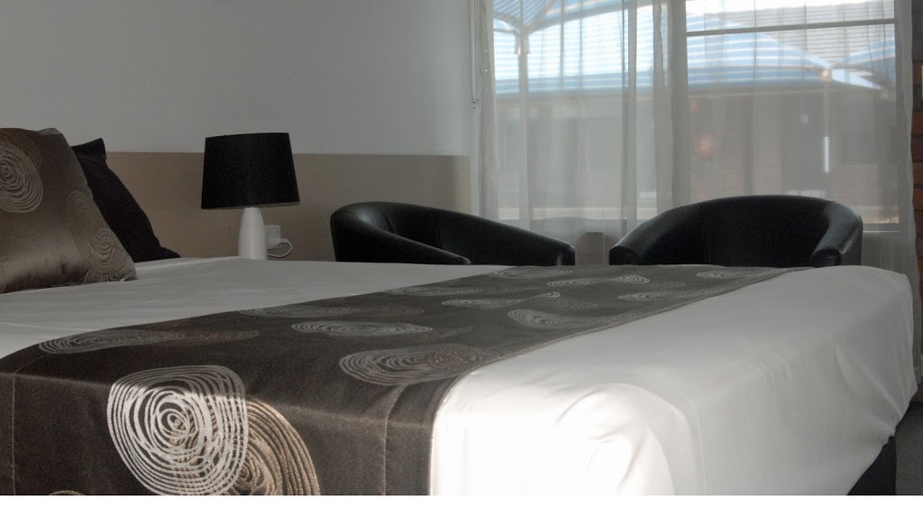 Blue Shades Motel | lodging | 35/39 Ferry St, Maryborough QLD 4650, Australia | 0741222777 OR +61 7 4122 2777