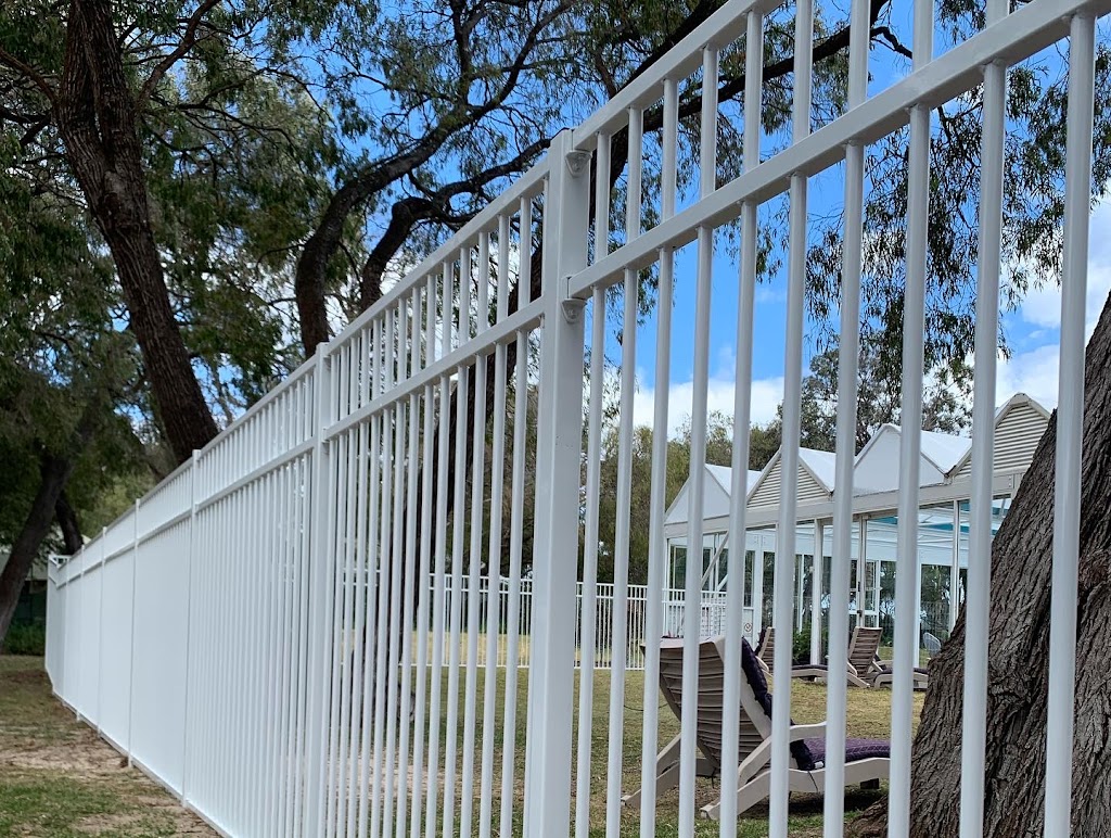 Broadwater Fencing and Powdercoaters Busselton | general contractor | 33 Frederick St, Busselton WA 6280, Australia | 0897541541 OR +61 8 9754 1541