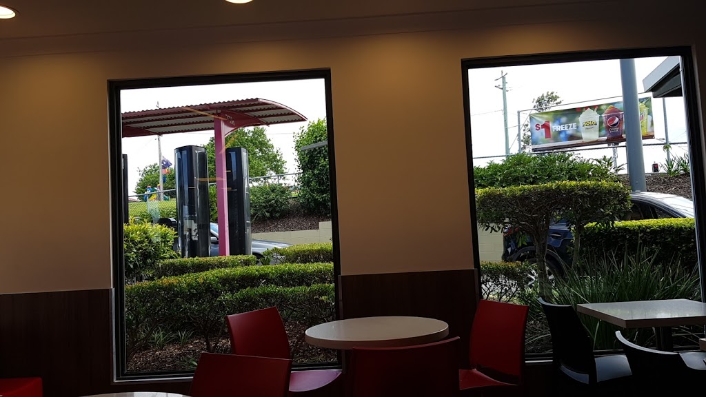 KFC Benowa | 370 Benowa Rd, Benowa QLD 4217, Australia | Phone: (07) 5597 2477