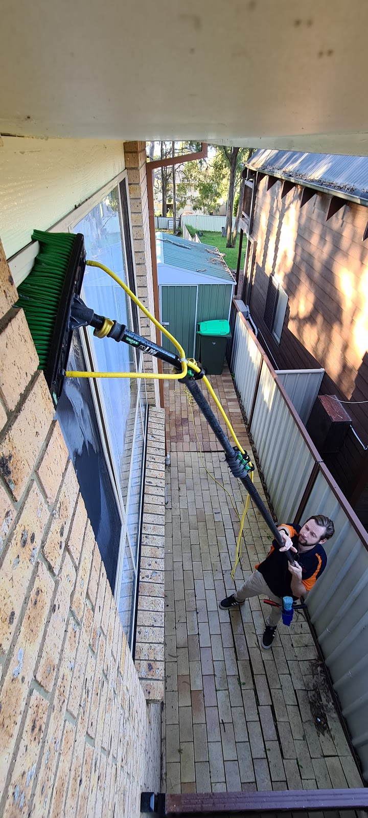 Dazzler Window Cleaning | 464 Freemans Dr, Cooranbong NSW 2265, Australia | Phone: 0474 246 832