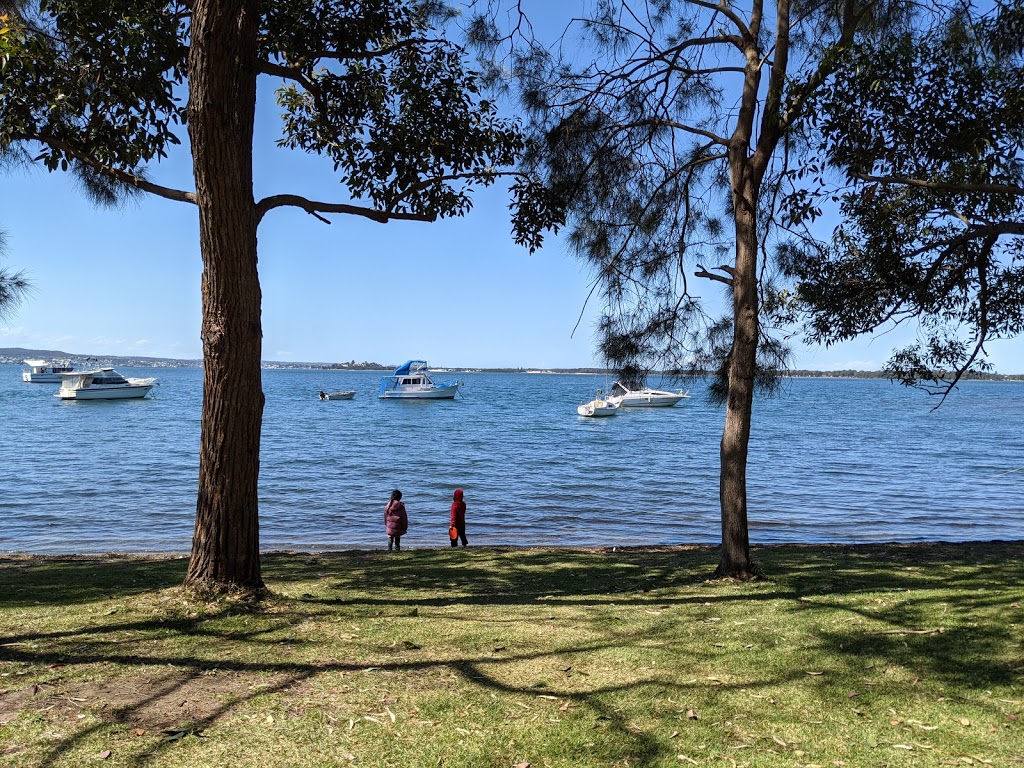 Wangi Caravan Park Reserve Playground | 2A Reserve Rd, Wangi Wangi NSW 2267, Australia | Phone: (02) 4921 0333