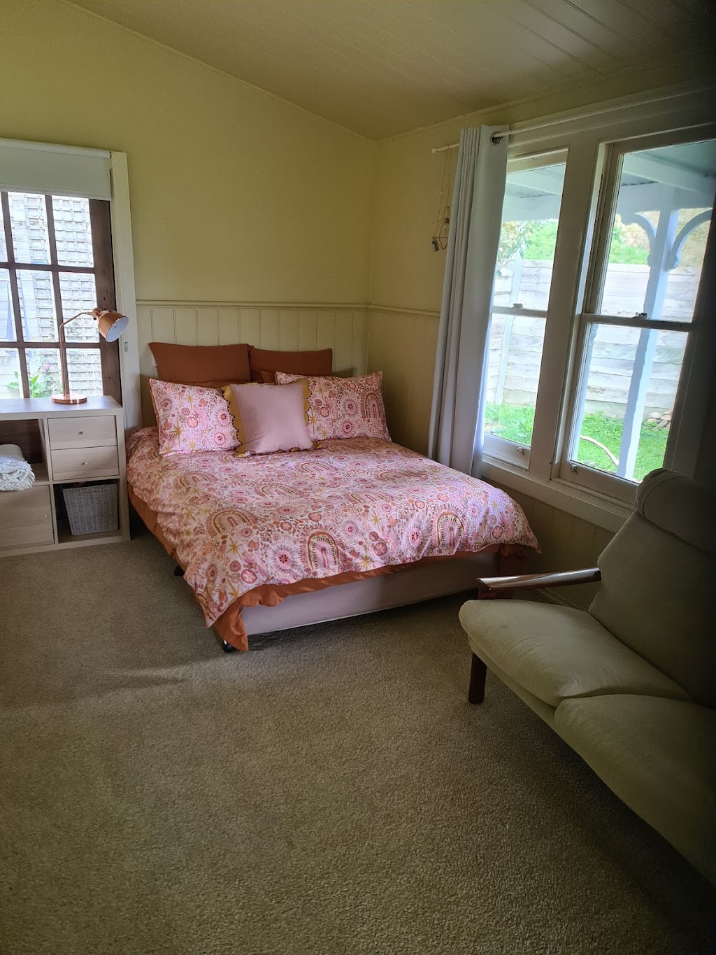 Nippards Nature Cottage | 305 Nippards Track, Woorarra West VIC 3960, Australia | Phone: 0421 043 090