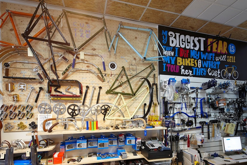 Velomania Bike Workshop | bicycle store | Velomania Bike Shop, Shop 12, 177-219 Mitchell Rd, (Enter from Coulson St), Erskineville NSW 2043, Australia | 0289643108 OR +61 2 8964 3108