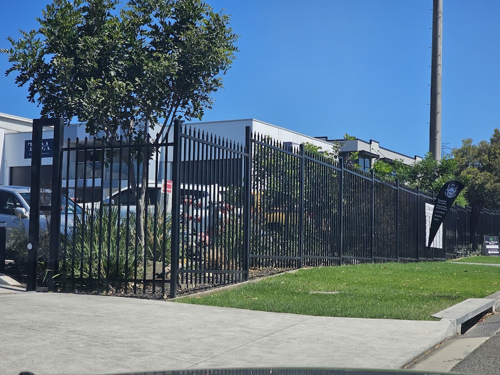 Magic Fox Massage and Therapies | U 40/5/11 Waynote Pl, Unanderra NSW 2526, Australia | Phone: 0402 497 187