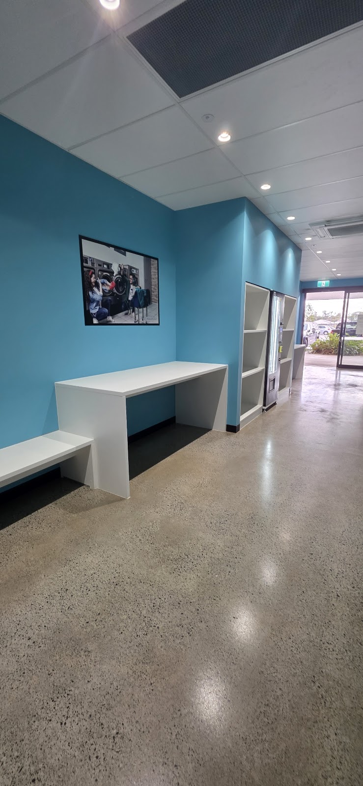 Squeaky Clean Laundromat | 61 Naomai St, Bundamba QLD 4304, Australia | Phone: 0488 183 535