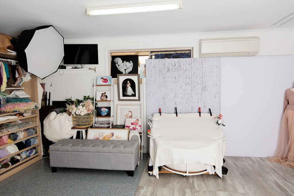 Blissful Moments Photography | 17 Toorak St, Glenella QLD 4740, Australia | Phone: 0403 354 797