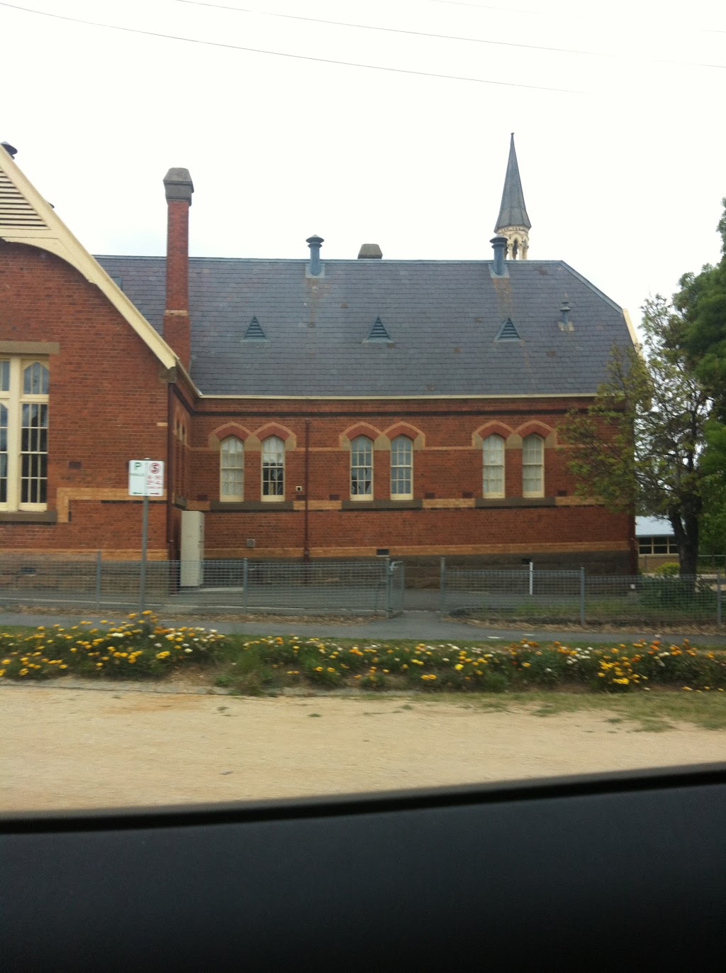 Castlemaine North Primary School | 270 Barker St, Castlemaine VIC 3450, Australia | Phone: (03) 5472 1391