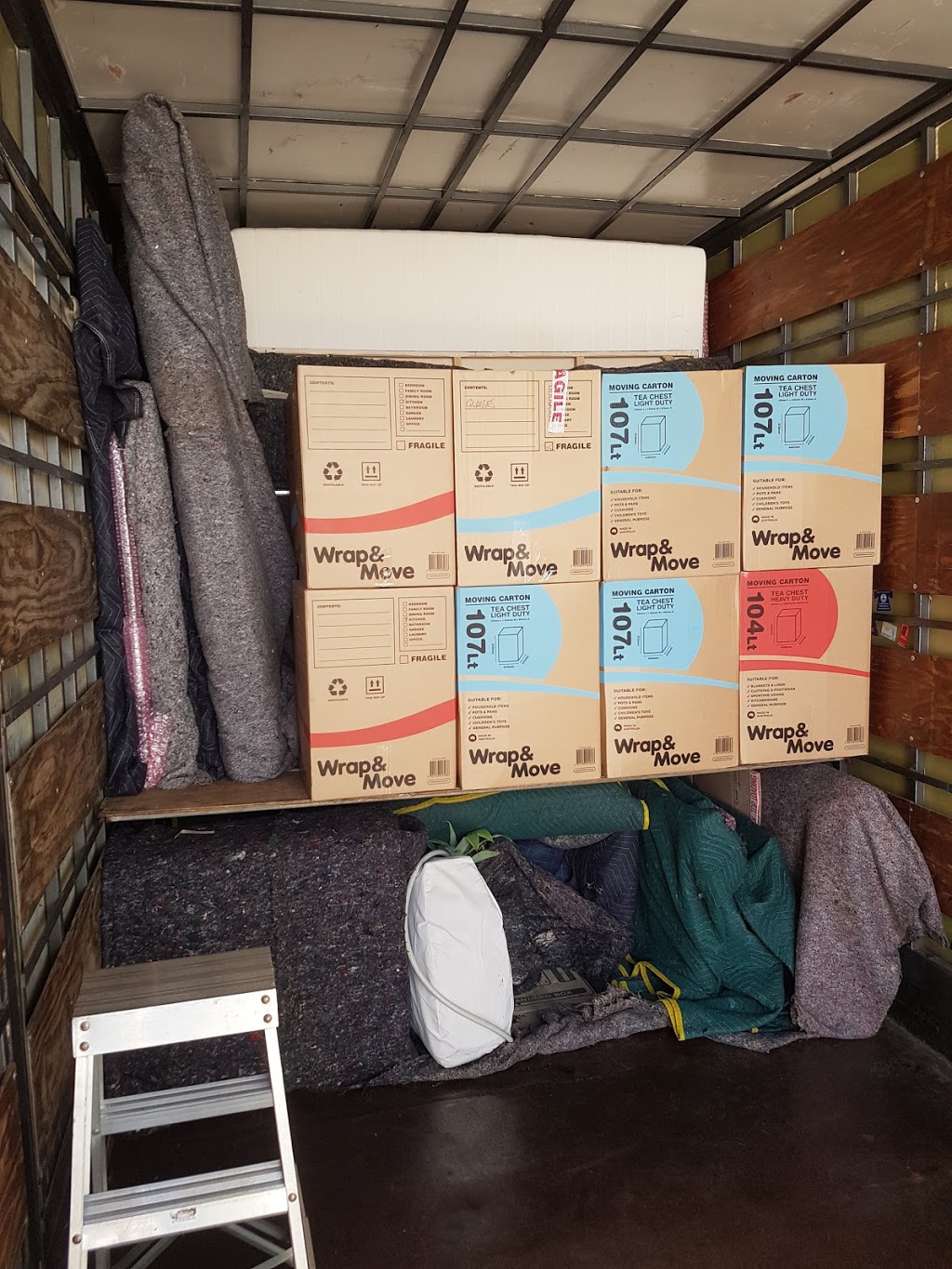 Lismore Removals | 8 Larkin Ln, Lismore NSW 2480, Australia | Phone: (02) 6621 2155