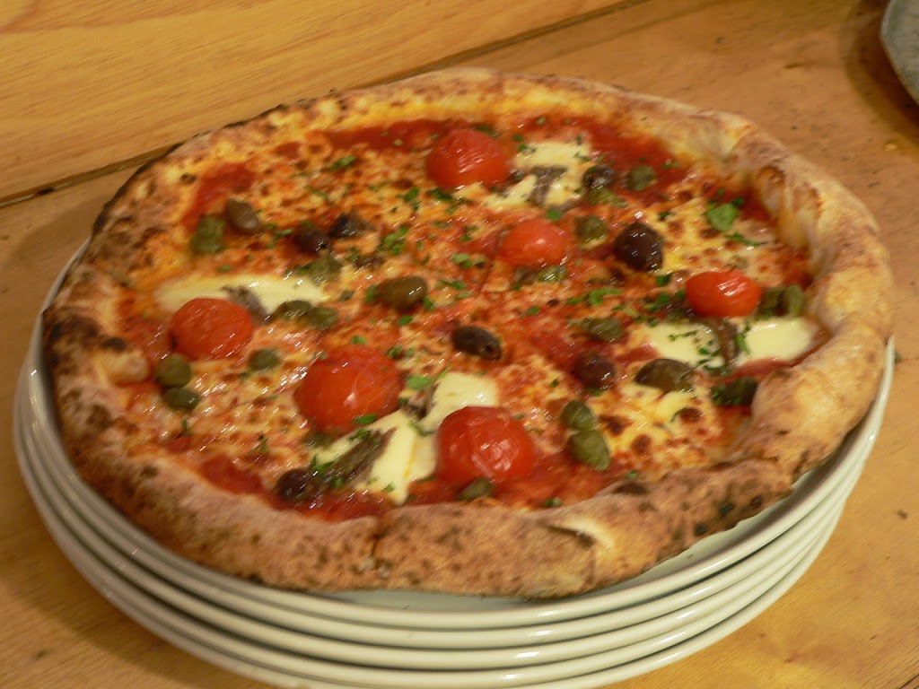 Clay Oven Pizza | restaurant | 501 Macaulay Rd, Kensington VIC 3031, Australia | 0435570130 OR +61 435 570 130