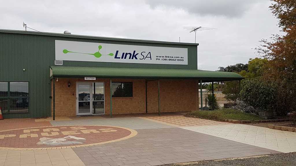 LinkSA - Nuriootpa Depot |  | 40 Sale Yards Rd, Nuriootpa SA 5355, Australia | 0885621999 OR +61 8 8562 1999