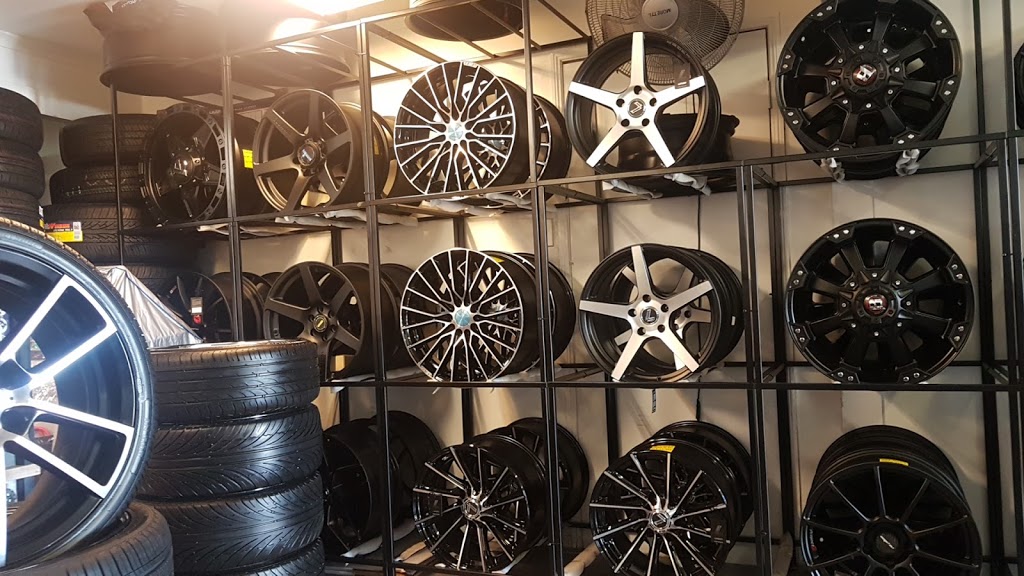 Supercheap Tyres & Battries Pty ltd | 1/52 Compton Rd, Woodridge QLD 4114, Australia | Phone: (07) 3133 3900