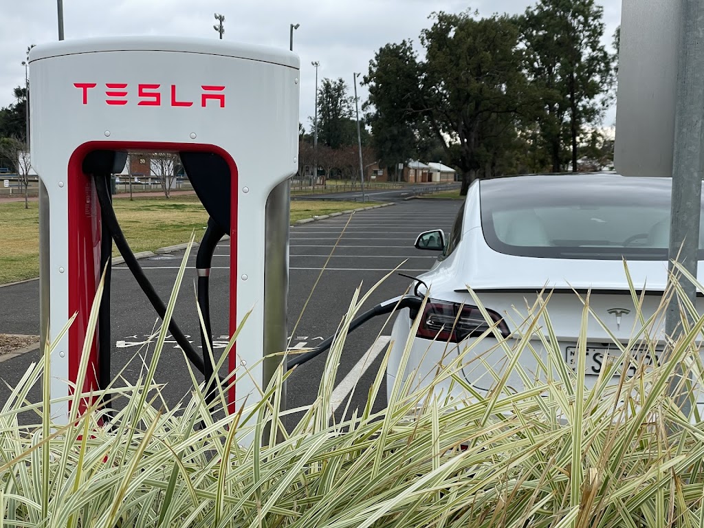 Tesla Supercharger | 76 Wingewarra St, Dubbo NSW 2830, Australia | Phone: (02) 8015 2834