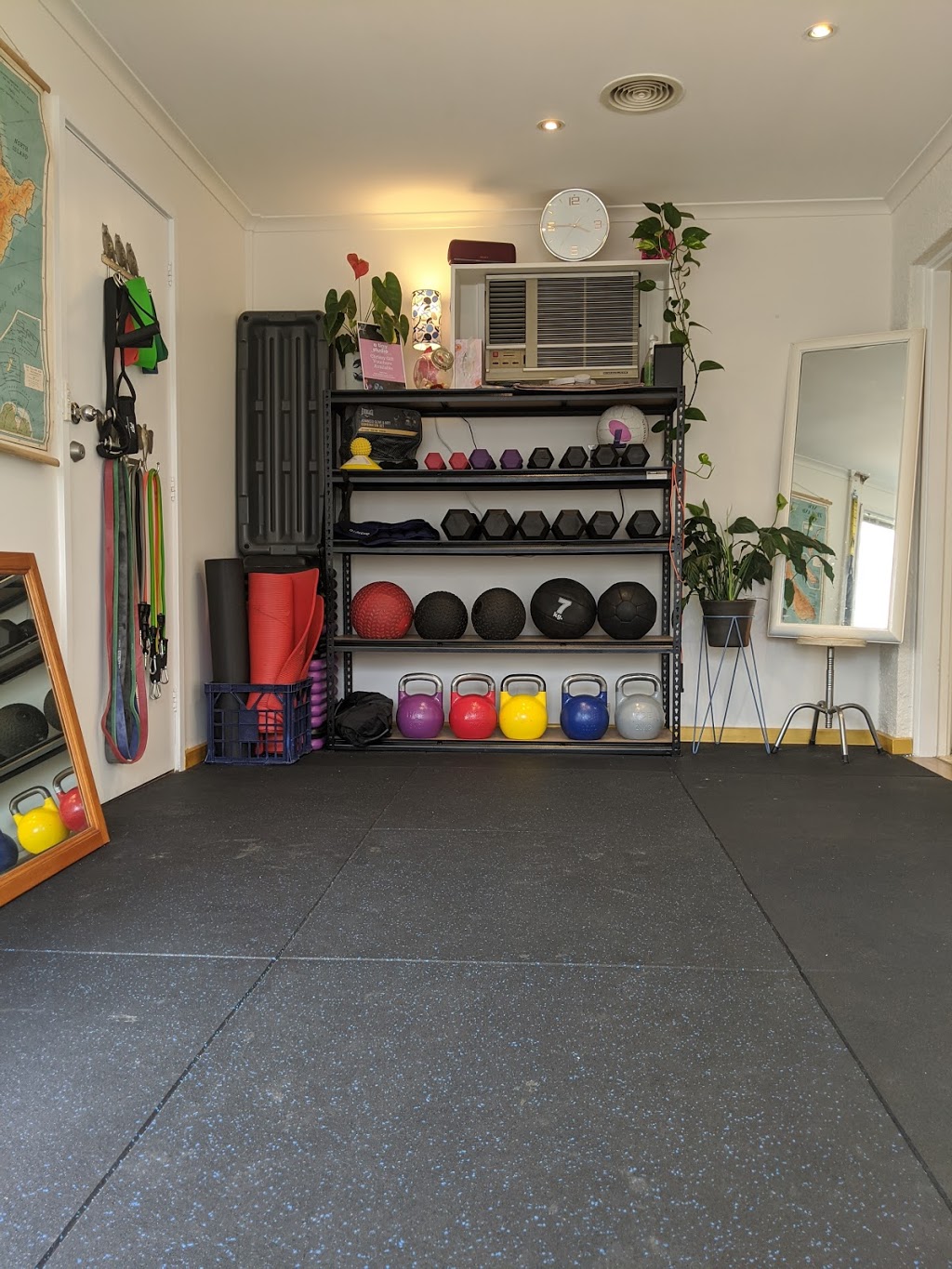 A Tiny Studio | health | 15 Coranderrk St, Canberra ACT 2601, Australia | 0400256167 OR +61 400 256 167
