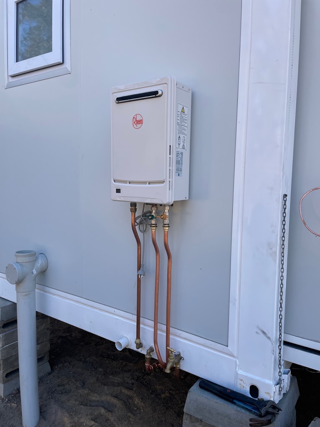 Riviera Plumbing | 4/16 McMillan St, Lucknow VIC 3875, Australia | Phone: 1300 827 762