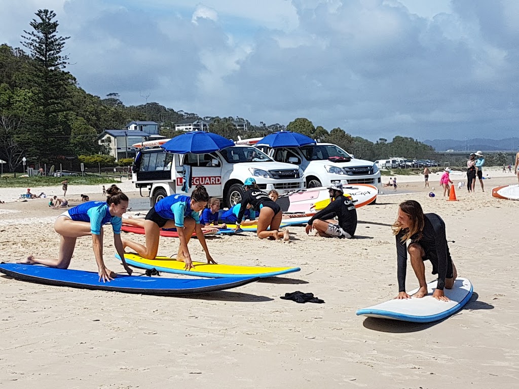Surf Easy Surf School | Corner of Duringan St &, Pacific Parade, Currumbin QLD 4223, Australia | Phone: 0413 333 602