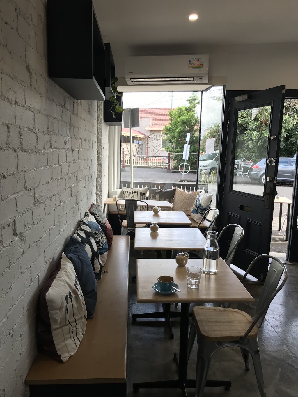 Leaf Lane Cafe | cafe | 14A Luxton Rd, South Yarra VIC 3141, Australia | 0390423570 OR +61 3 9042 3570