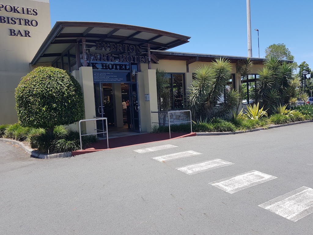 Everton Park Hotel | lodging | 101 Flockton St, Everton Park QLD 4053, Australia | 0738725200 OR +61 7 3872 5200