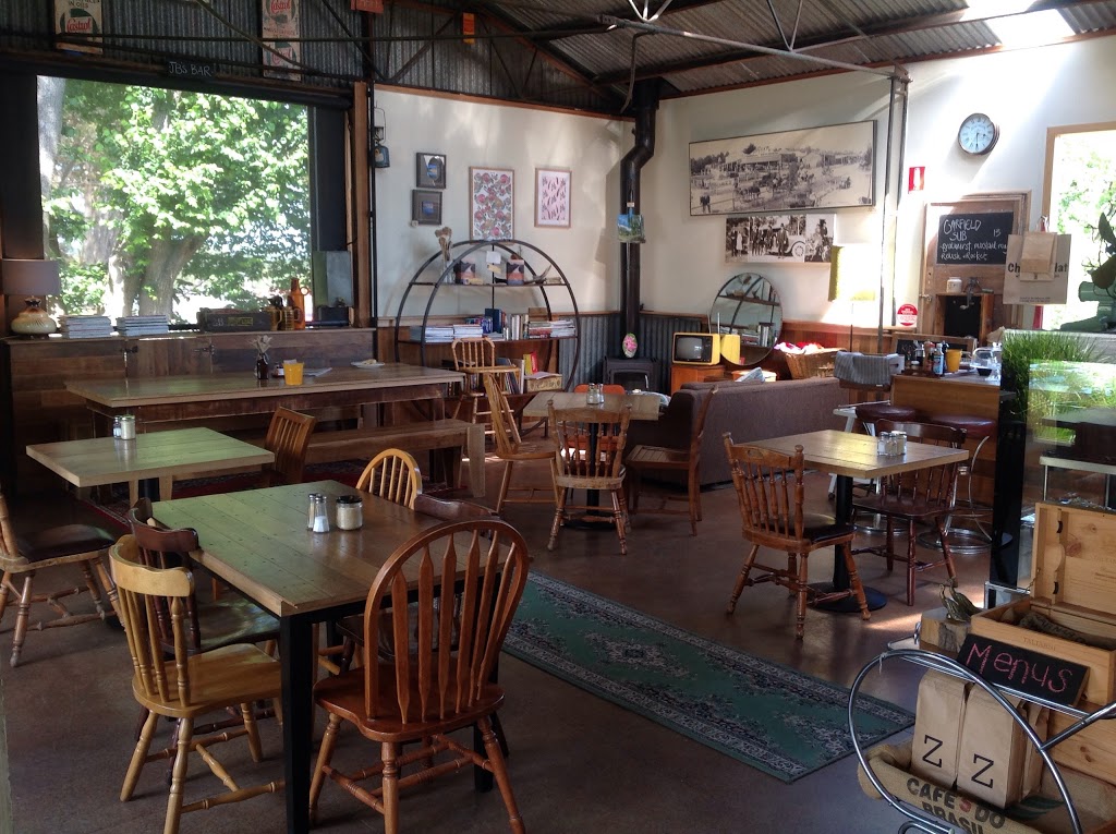 Biddy Marthas Cafe/Foodstore | cafe | 9 Main St, Bunyip VIC 3815, Australia | 0408724486 OR +61 408 724 486